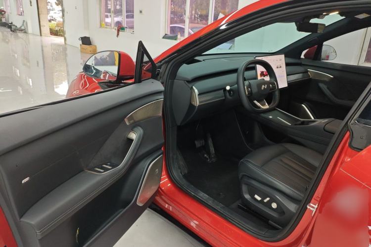 Used ONVO L60 2024 60 kWh All-Wheel Drive