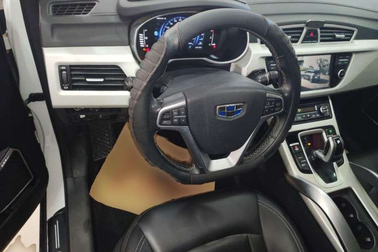 Used Geely Auto Emgrand X7 Sport 2020 1.8TD DCT Two-Wheel Drive Smart Connect 4G-Enabled Version
