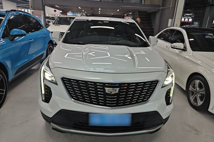 Used Cadillac XT4 2018 28T Two-Wheel Drive Leading Version
