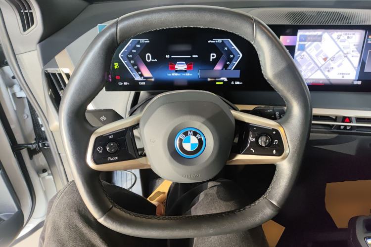 Used BMW iX 2022 xDrive40
