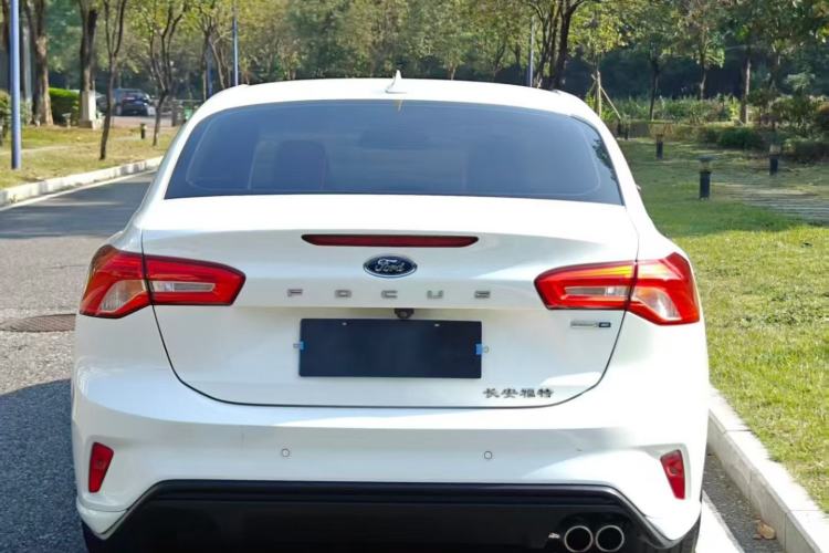 Used Ford Focus 2020 Sedan EcoBoost 180 Automatic Trend Edition