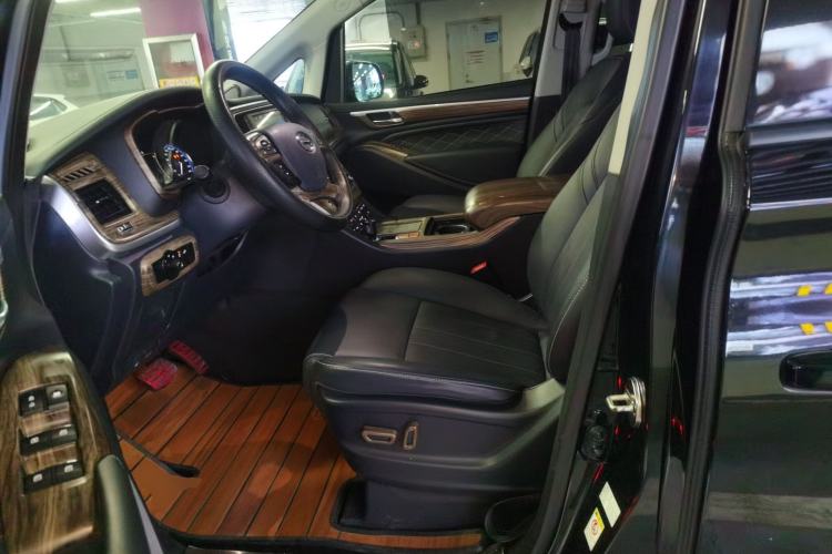 Used GAC Trumpchi M8 2018 320T Luxury Edition
