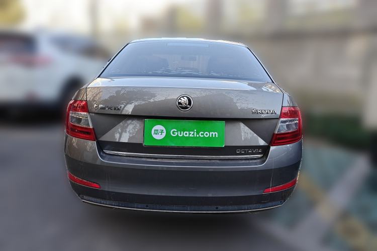 Used Skoda Octavia 2016 1.6L Manual Smart Drive Version