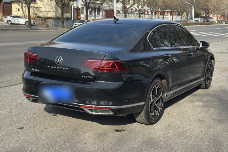 Used Volkswagen Magotan 2023 2 Million Units Limited Edition 330TSI DSG Leading Version
