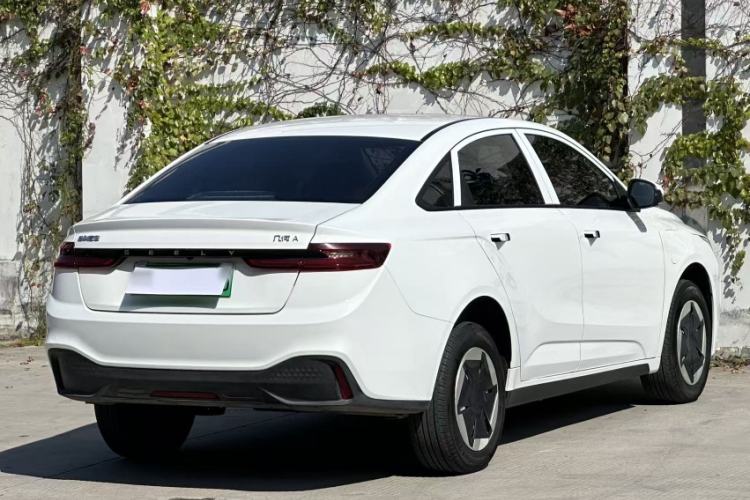 Used Geometry A 2024 410KM Travel Edition
