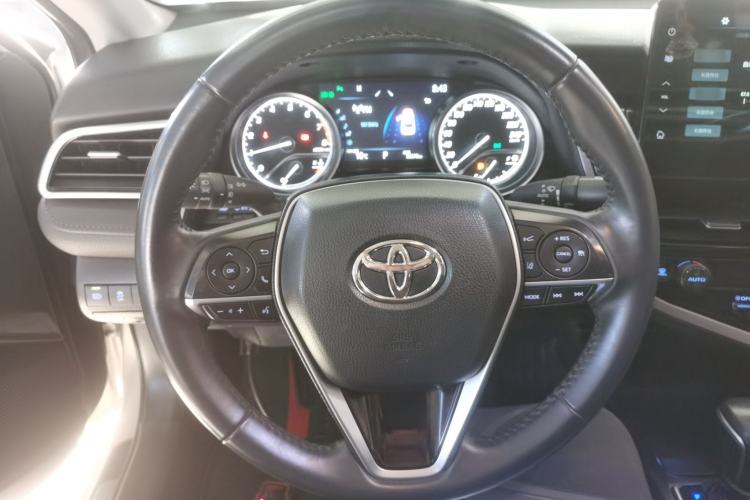 Used Toyota Camry 2021 2.0G Luxury Edition
