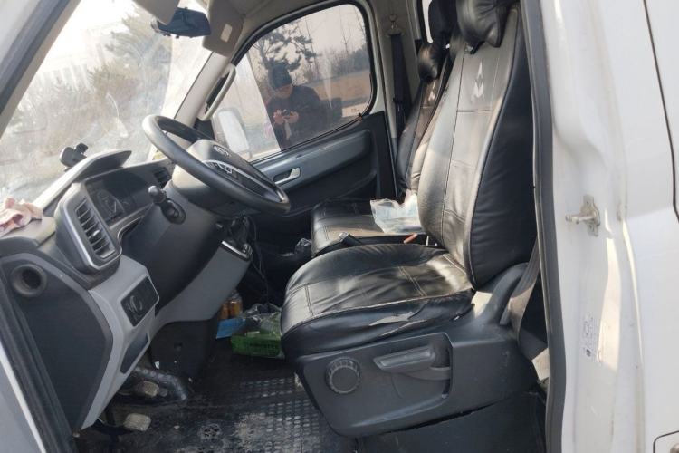 Used SAIC MAXUS Xintu V80 2021 2.0T Manual Classic Aoyuntong 127 PS Mid-axle Mid-roof 6/7/8/9-Seater