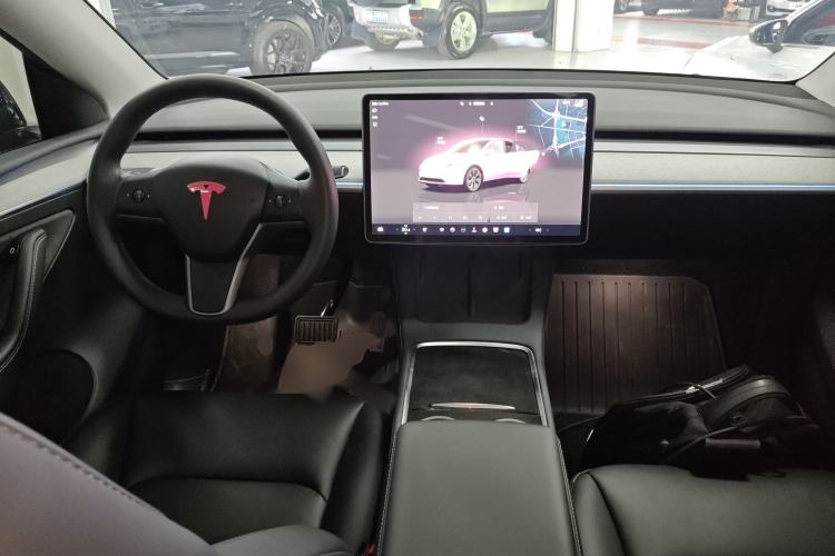 Used Tesla Model Y 2023 Rear-Wheel-Drive Version