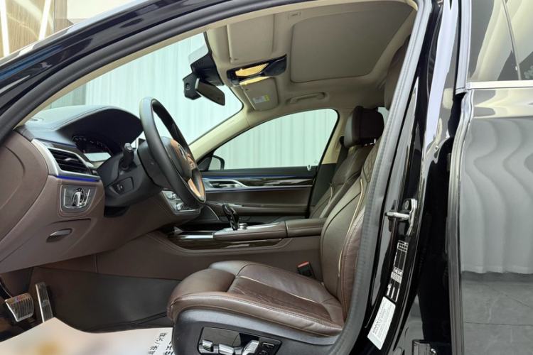 Used BMW 7 Series 2021 730Li Luxury Package
