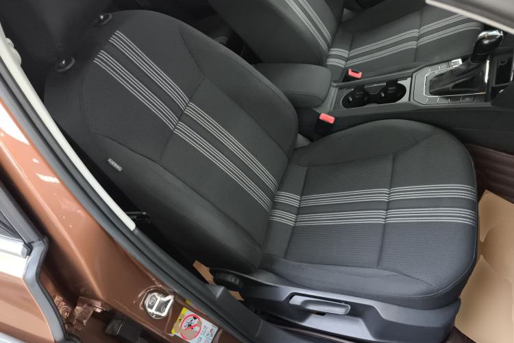 Used Volkswagen Lamando 2015 230TSI DSG Fashion Edition
