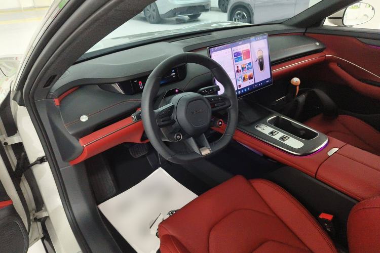 Used  SU7 2024 Rear-Drive Long-Range Intelligent Driving Version
