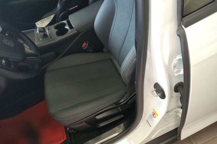 Used BYD Qin PLUS 2025 DM-i Smart Drive 55KM Leading Model
