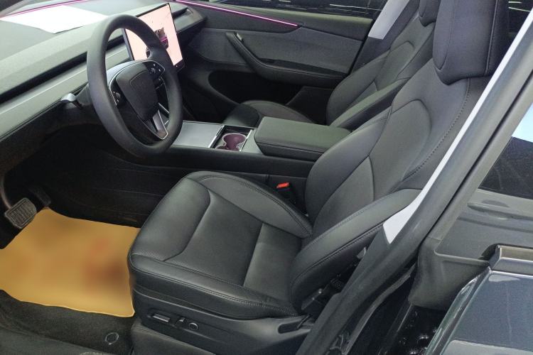 Used Tesla Model Y 2025 Rear-Wheel-Drive Version
