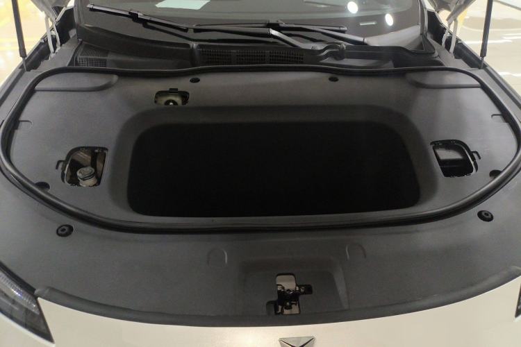 Used  L07 2025 530 Ultra DeepBlue Intelligent Driving AD PRO Pure-Electric Version
