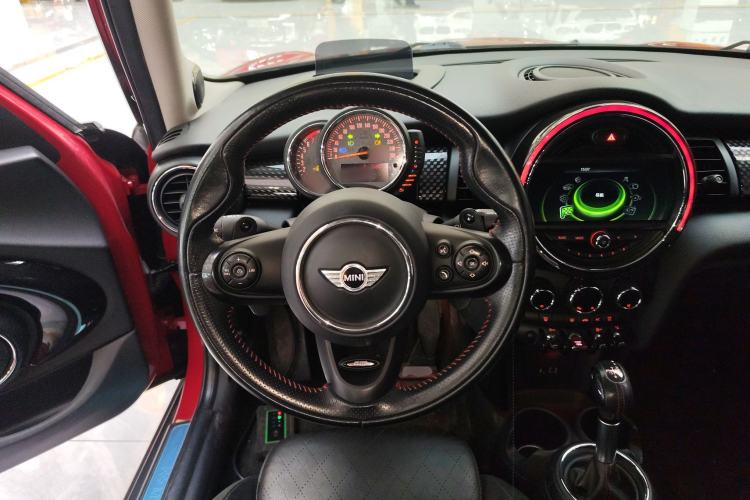 Used  MINI 2016 2.0T COOPER S Pioneer Edition Five-Door Model
