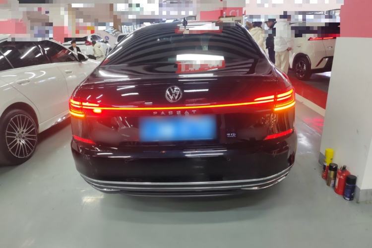 Used Volkswagen Passat 2022 330TSI Starry Luxury Edition
