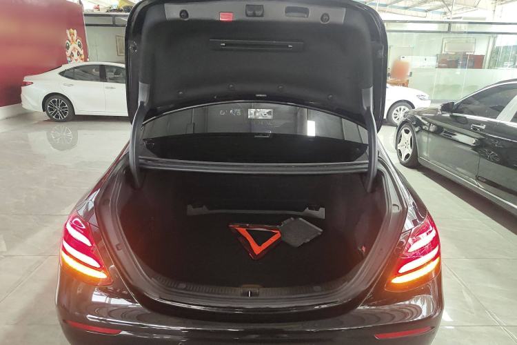 Used Mercedes-Benz E-Class 2020 Facelift E 260 L