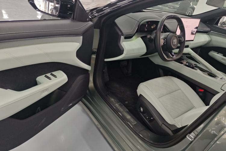 Used Zeekr 001 2024 WE Edition 100 kWh Rear-Drive
