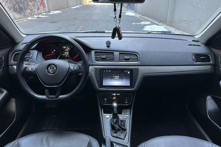 Used Volkswagen Gran Lavida 2017 180TSI DSG Comfort Edition
