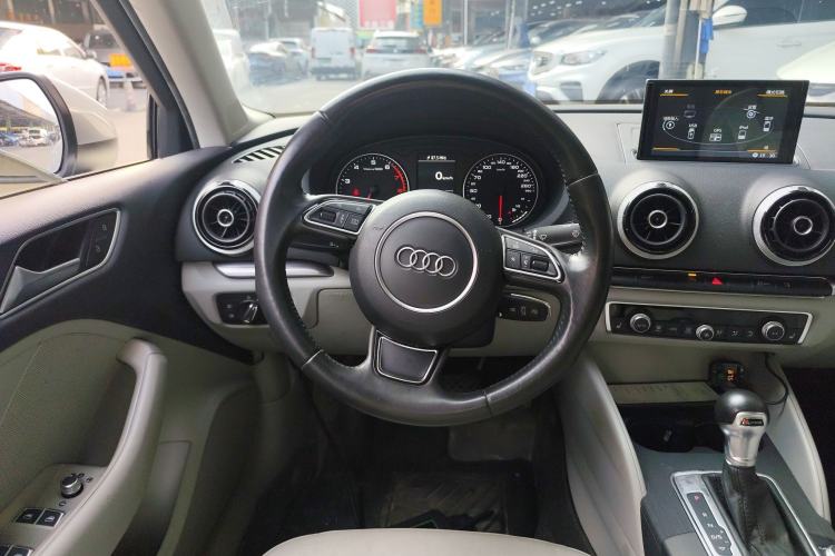 Used Audi A3 2014 Limousine 35 TFSI Automatic Comfort Model
