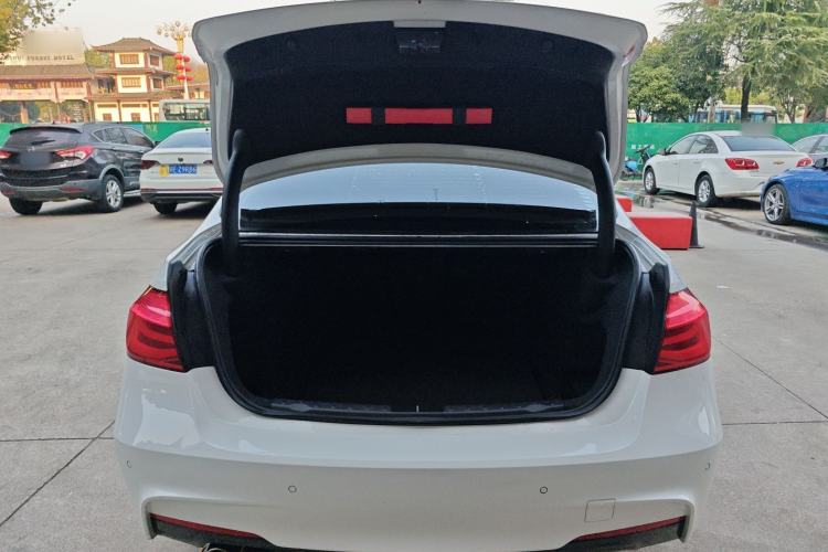 Used BMW 3 Series 2018 320i M Sport Package
