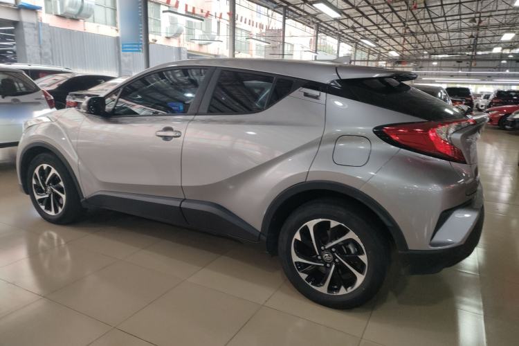 Used Toyota IZOA 2020 2.0L Enjoy Edition
