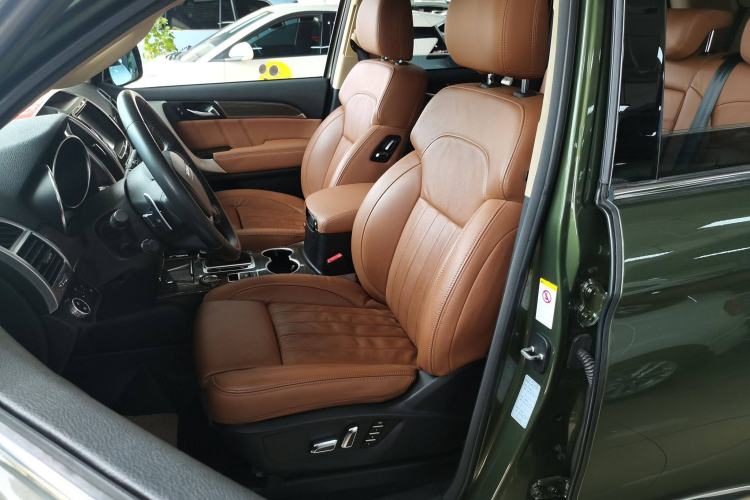 Used Haval H9 2015 2.0T Four-Wheel Drive Ultra-Luxury 7-Seater
