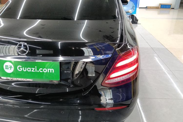 Used Mercedes-Benz E-Class 2018 Facelift E 300 L Luxury Edition
