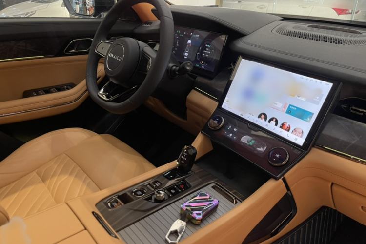 Used Lynk & Co 09 EM-P 2021 2.0T PHEV Halo Six-Seater
