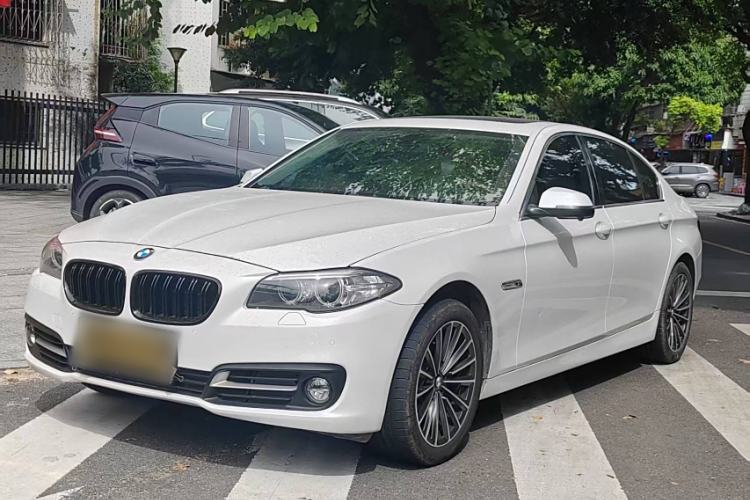 Used BMW 5 Series 2014 520Li Elegant Model
