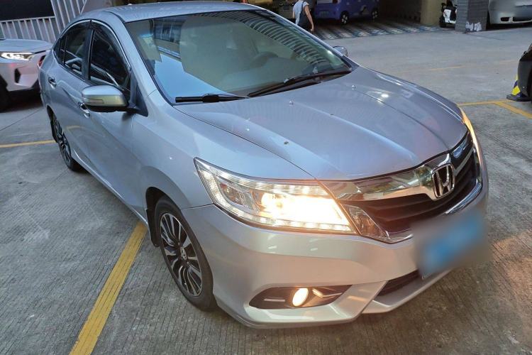 Used Honda Crider 2013 1.8L automatic comfort version
