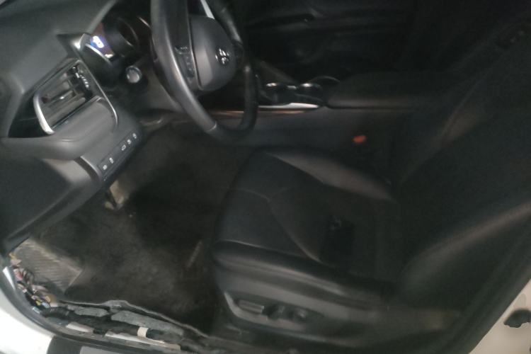 Used Toyota Camry 2018 2.5G Luxury Edition
