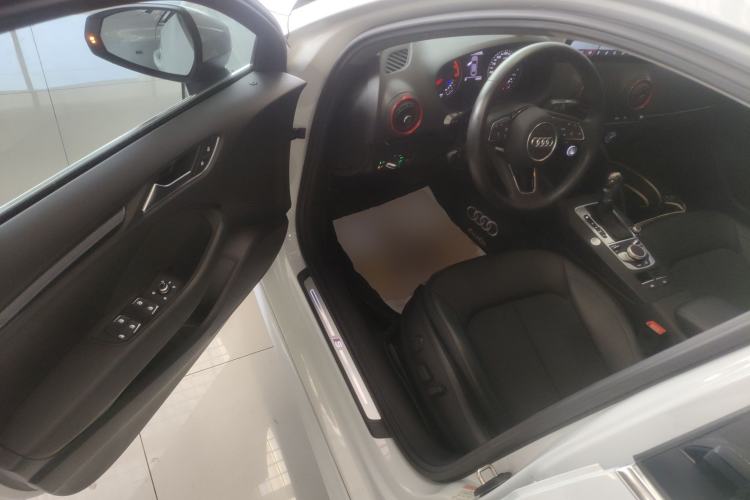 Used Audi A3 2020 Limousine 35 TFSI Fashion Edition China VI Emission Standard