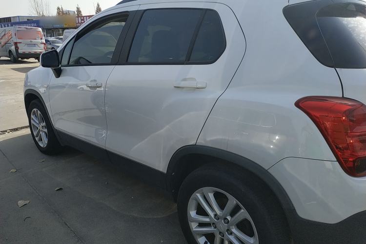 Used Chevrolet Trax 2016 1.4T Automatic Two-Wheel Drive Comfort Version with Sunroof
