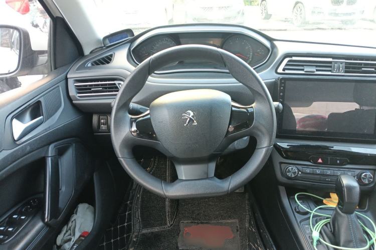 Used Peugeot 308 2016 1.6L Automatic Fashion Edition