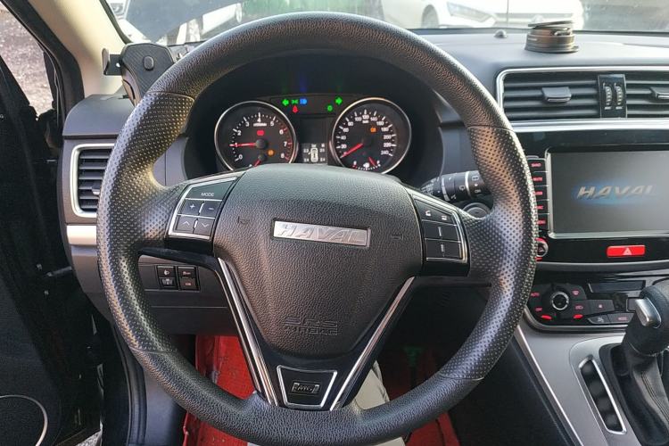 Used Haval M6 2019 1.5T DCT Two-Wheel Drive Urban Version China VI Standard
