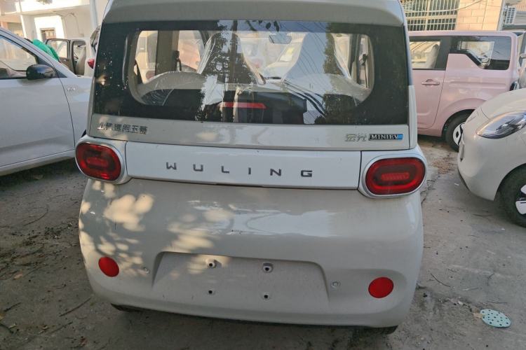 Used Wuling Hongguang MINIEV 2024 3rd Generation 215km Youth Edition
