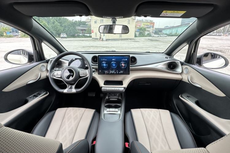 Used BYD Dolphin 2025 420km Free Edition
