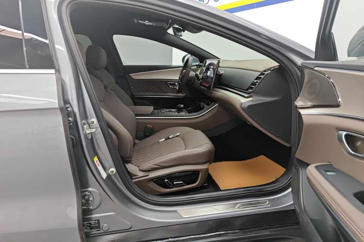 Used BYD Han 2022 DM-i 121KM Prestige Model
