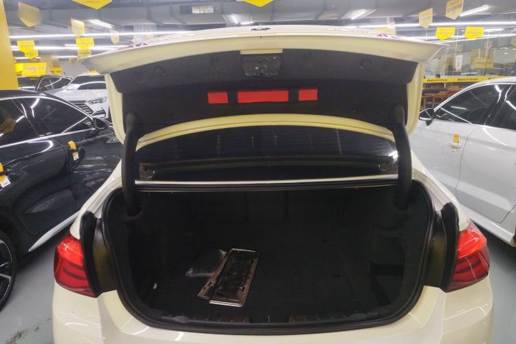 Used BMW 3 Series 2018 320Li Fashion Model
