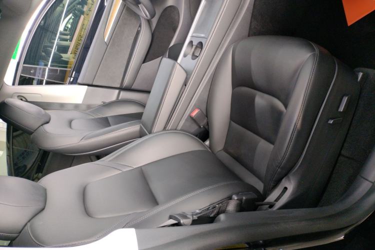 Used Tesla Model Y 2021 Standard Range Rear-Wheel Drive Version
