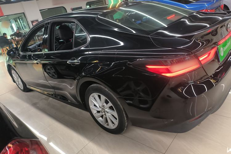 Used Toyota Camry 2021 2.0G Luxury Edition
