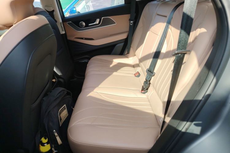 Used Chery Tiggo 8 L 2024 2.0T Two-Wheel Drive Prestige Version 5 Seats
