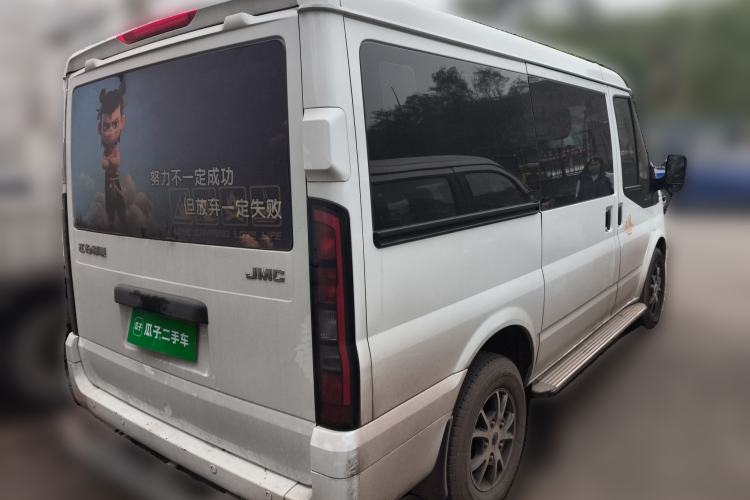 Used JMC Fushun 2023 2.0T Manual Short Wheelbase Low-Roof Commercial Multi-Purpose Passenger Vehicle 6 Seats with Lift-Up Tailgate