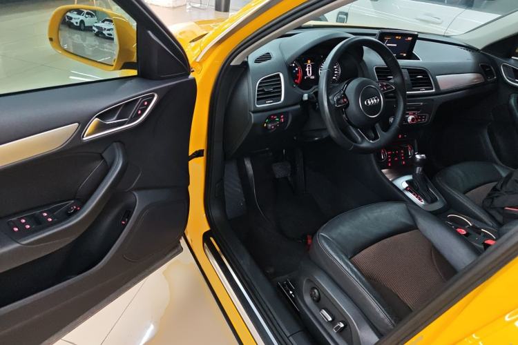 Used Audi Q3 2016 35 TFSI Fashion Model
