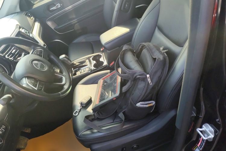 Used  Grand Commander 2020 2.0T Two-Wheel Drive Elite Version
