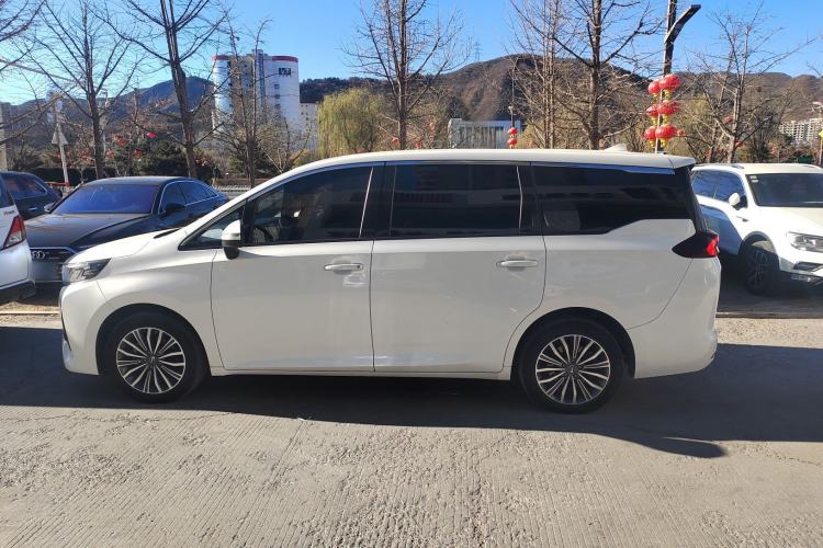 Used GAC Trumpchi M6 2021 270T DCT Luxury Edition (7-seater)