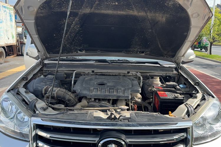 Used Great Wall Wingle 5 2017 2.0T European Version Diesel Two-Wheel Drive Advanced Large Double-Cab GW4D20E
