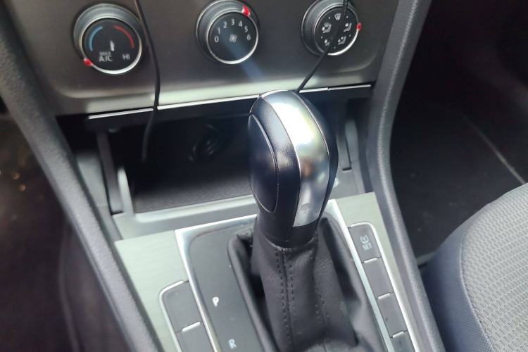 Used Volkswagen Golf 2015 1.6L Automatic Comfort Model
