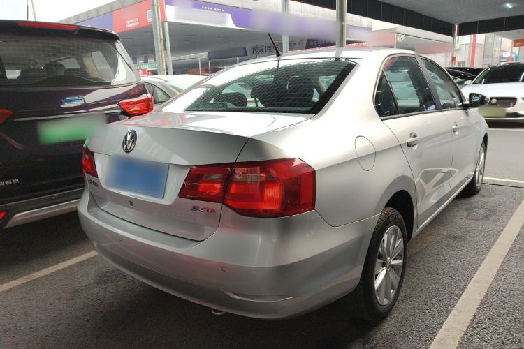 Used Volkswagen Jetta 2015 Value Edition 1.6L Automatic Comfort Version
